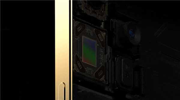 “十三香”终于来了:今年的“苹果春晚”年货可真不少