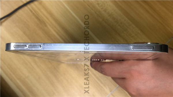 “十三香”终于来了:今年的“苹果春晚”年货可真不少