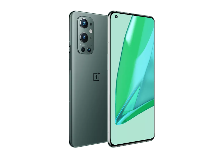 一加 9 Pro 正面和背面照片，后置四摄