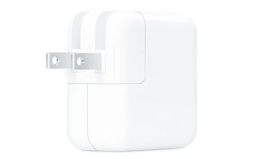 苹果的 30W 充电器
