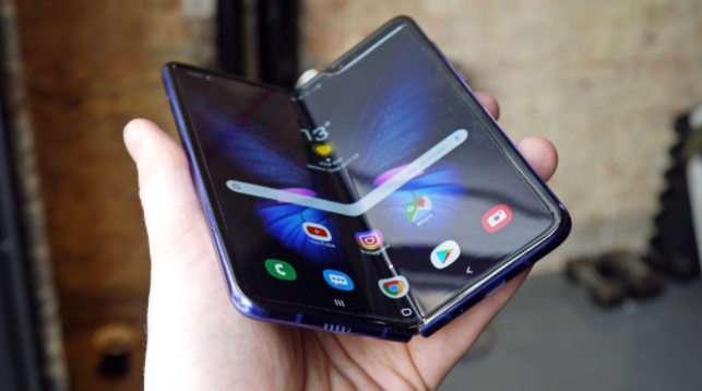 安卓 11 来了，部分三星 Galaxy Fold 折叠屏开始推送 One UI 3.0